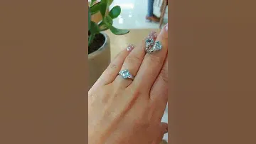 Серебряный комплект с голубым топазом