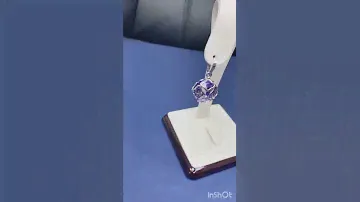 Серьги из белого золота 585 пробы.