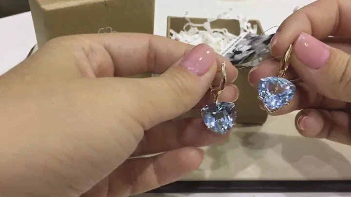 Серьги 030 из красного золота 585 пробы с топазами sky