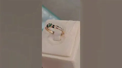 Кольцо с изумрудом и черными бриллиантами 3941-1191